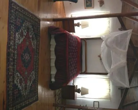 Porto Ceneviz בית הארחה 3*