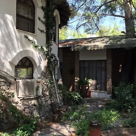 בית הארחה Porto Ceneviz 3*