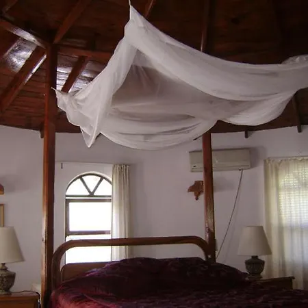 Casa de hóspedes Porto Ceneviz Çıralı